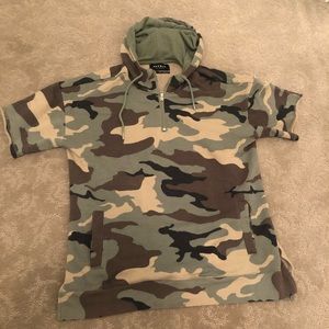 Camo short sleeve hoodie sweatshirt